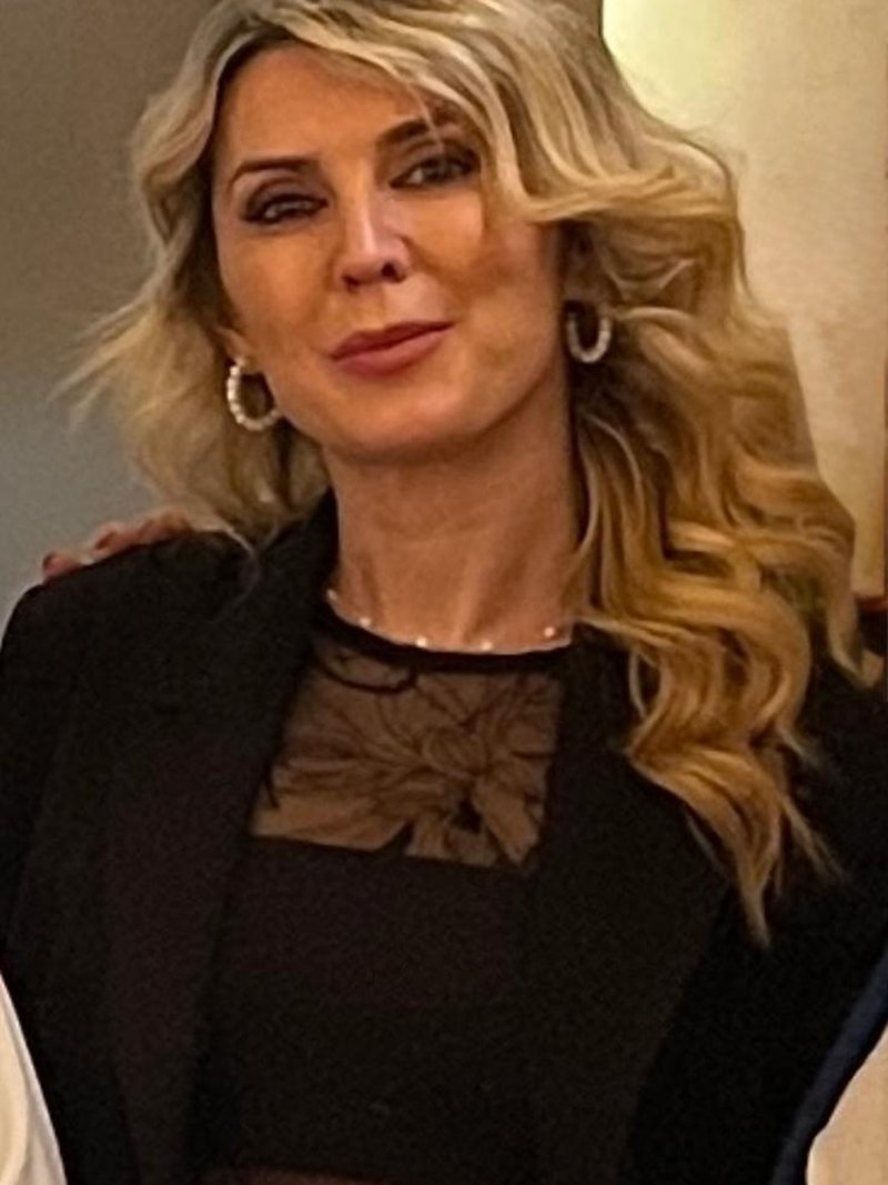 Ritratto di Elona
